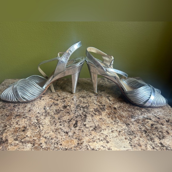 Vintage Silver Chloé Peep-toe Heels - Picture 3 of 5